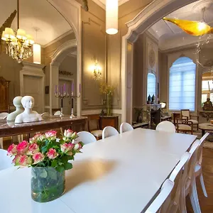 Louise Sur Cour Frühstückspension