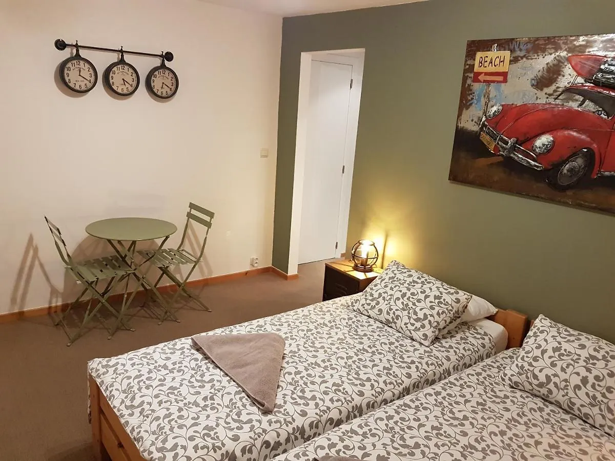 Saint-Gilles B&B Brigitte & Alain 3*,